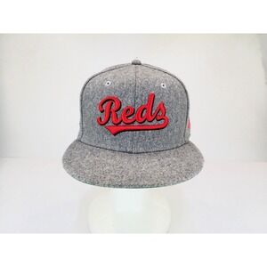 New Era 59FIFTY Cincinnati Reds Hat Size 7 1/2 Grey Wool Green Under Visor